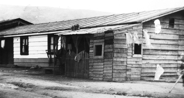 Kaisariani refugee shack