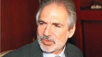 Γιάννης Κ. Λύρας
