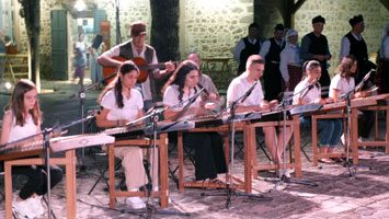 Σαντούρια Αναγνωστήριου Αγιάσου